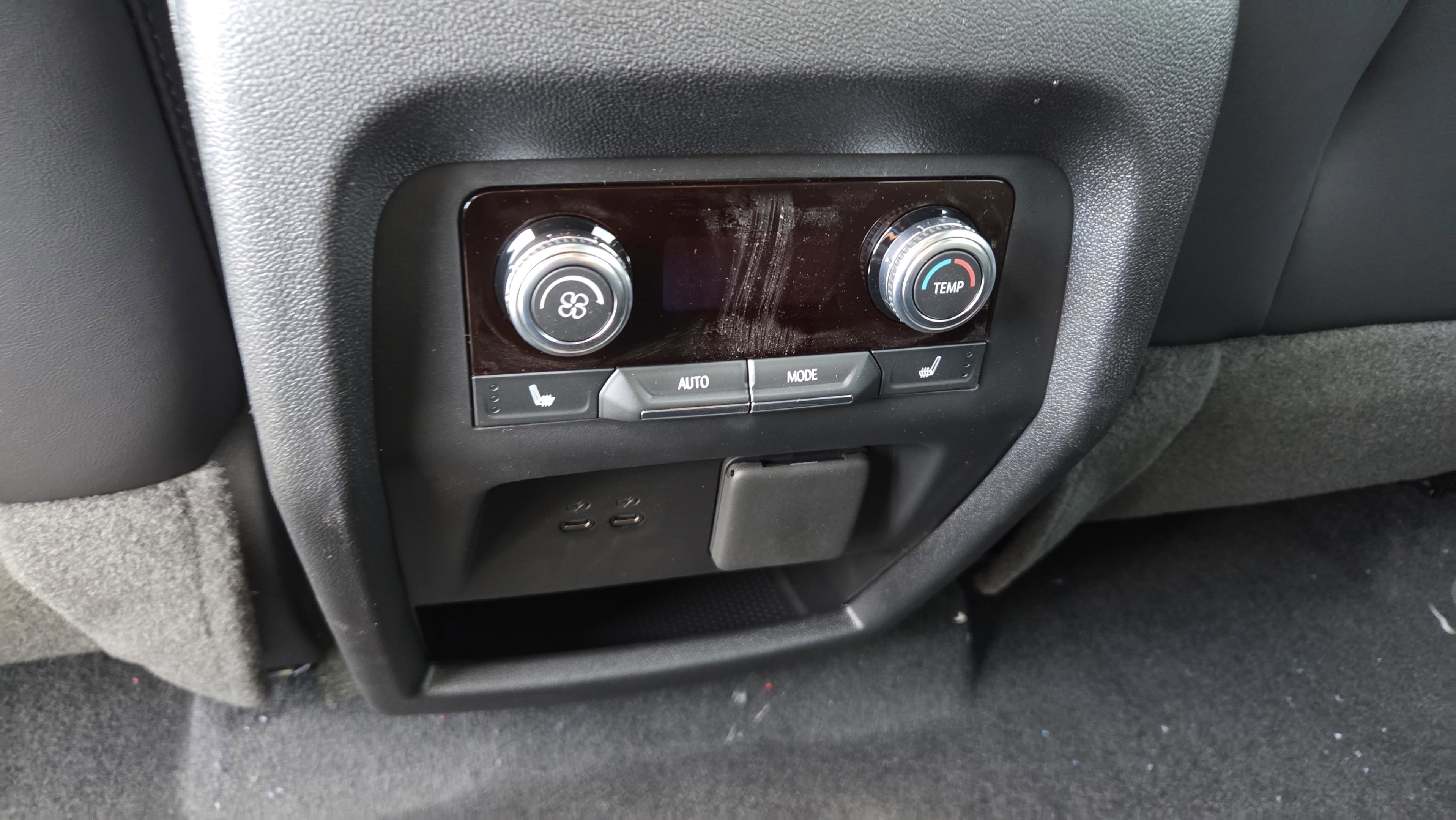 New 2026 GMC Acadia Elevation w/ Black Edition FWD image 22