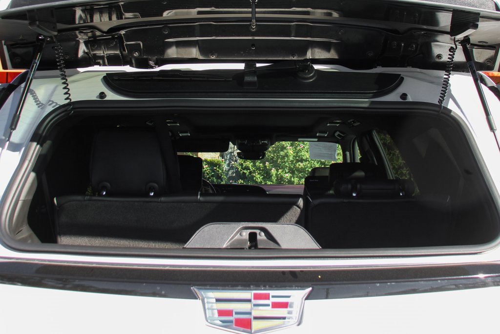 Used 2023 Cadillac Escalade Sport Platinum image 9