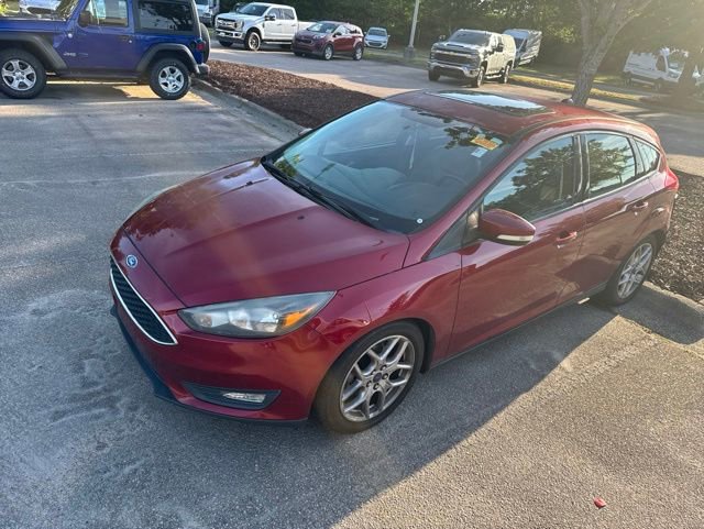 Used 2015 Ford Focus SE w/ Equipment Group 201A FWD image 5
