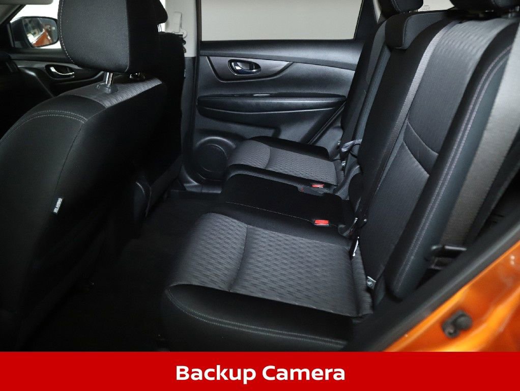 Used 2019 Nissan Rogue SV image 15