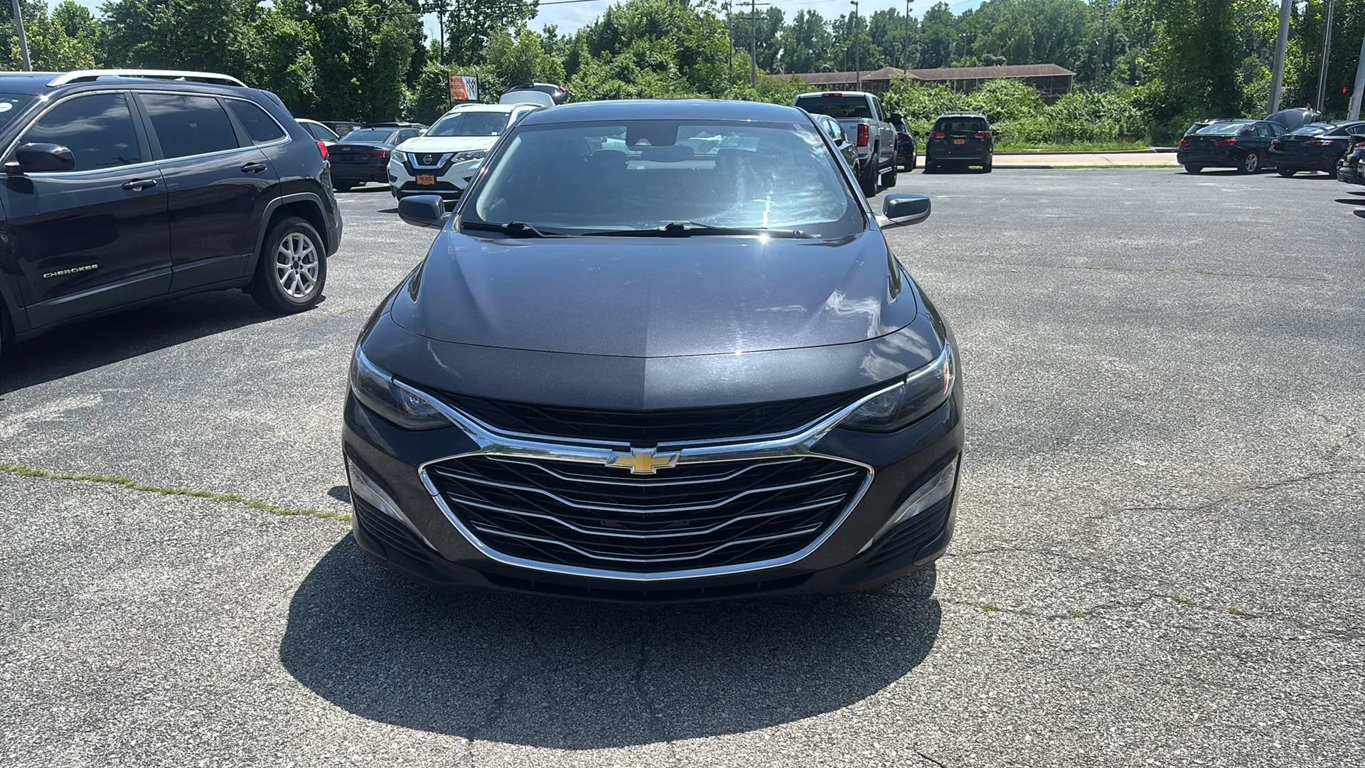 Used 2023 Chevrolet Malibu LT w/ Driver Confidence Package FWD image 8
