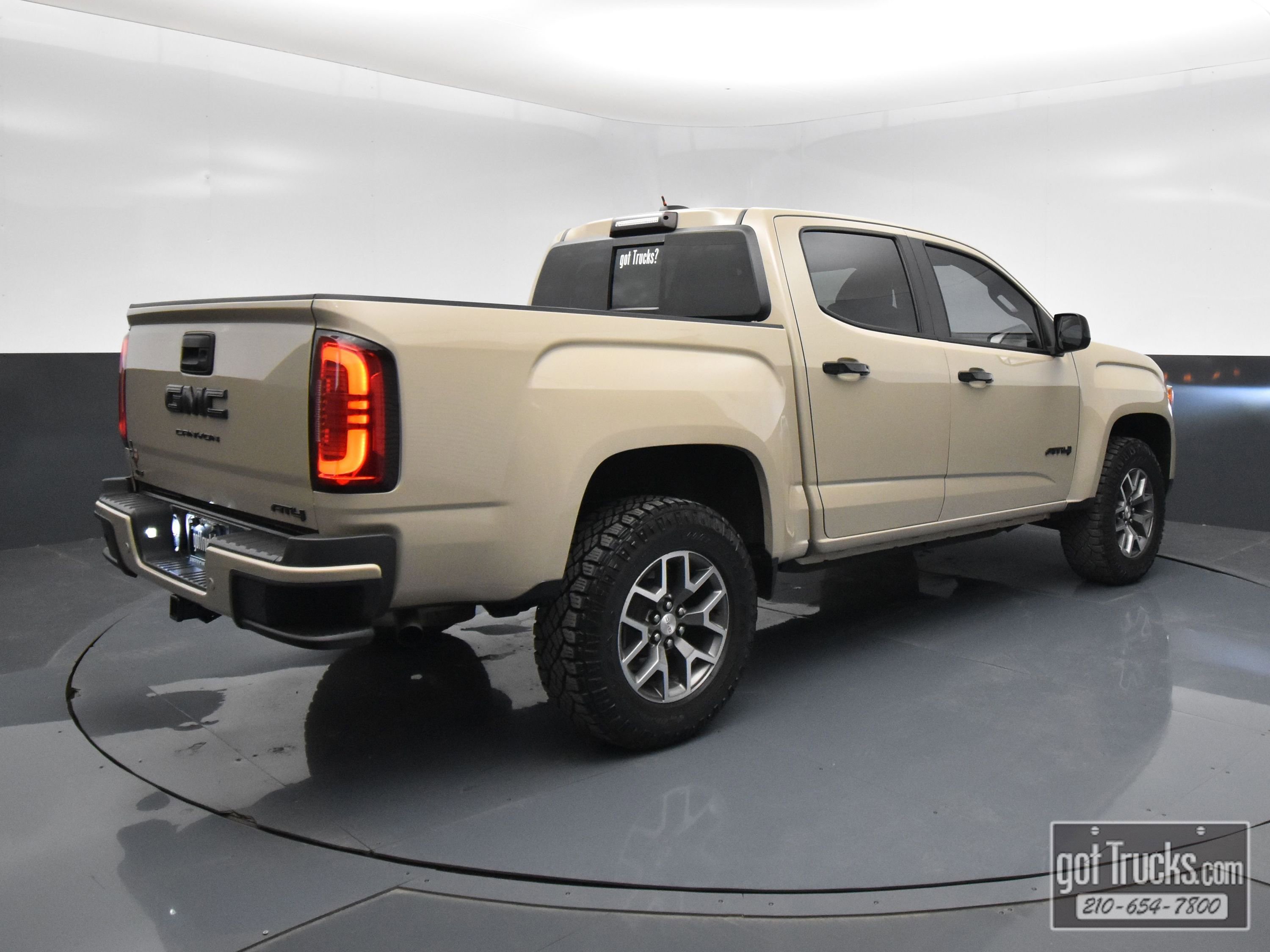 Used 2022 GMC Canyon AT4 w/ Trailering Package image 46