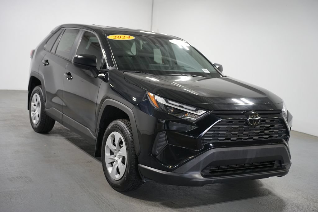 Certified 2024 Toyota RAV4 LE FWD image 3