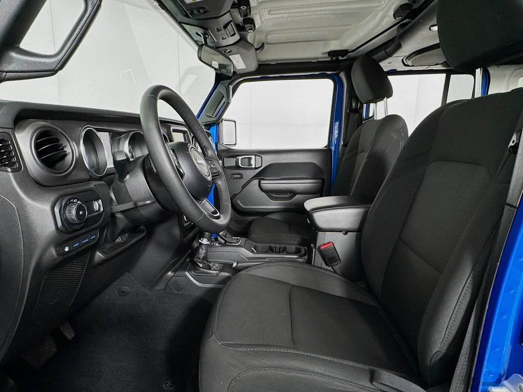 Used 2023 Jeep Wrangler Unlimited AWD/4WD image 11