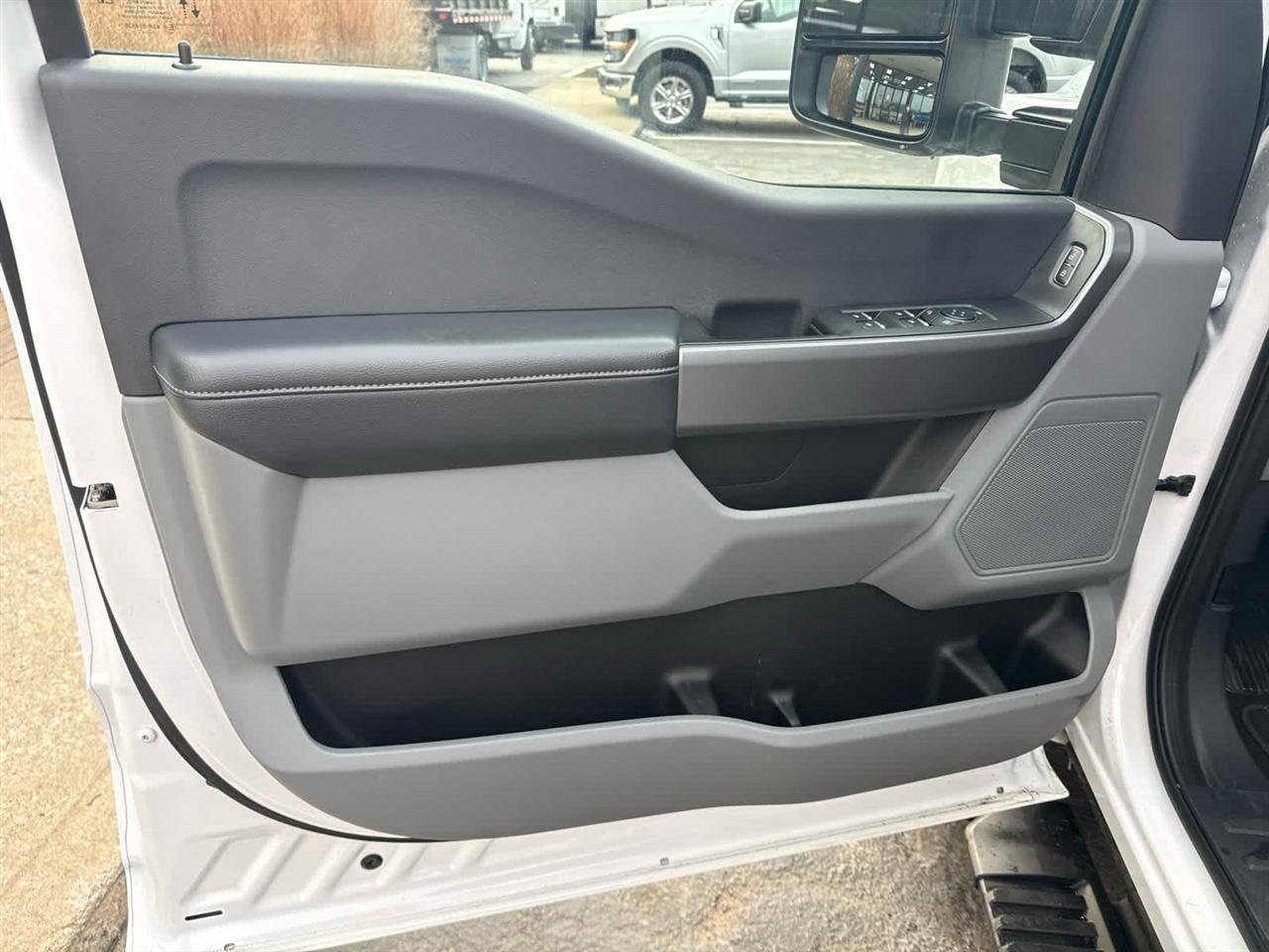 Used 2025 Ford F350 XLT image 20