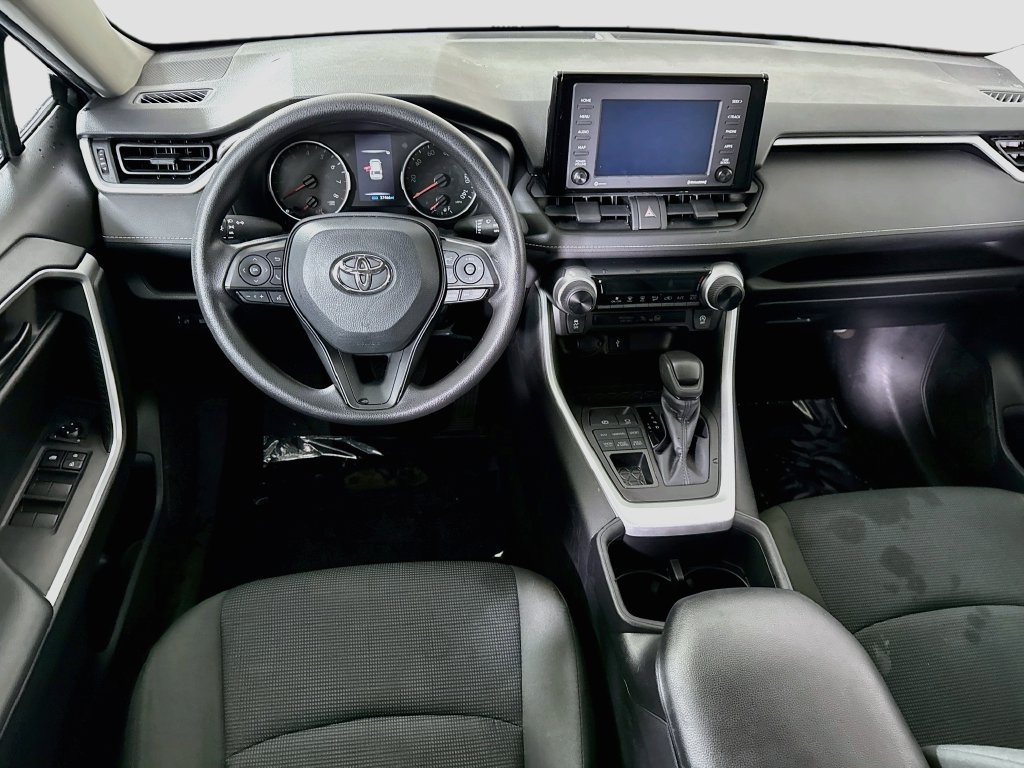 Certified 2022 Toyota RAV4 LE AWD/4WD image 4