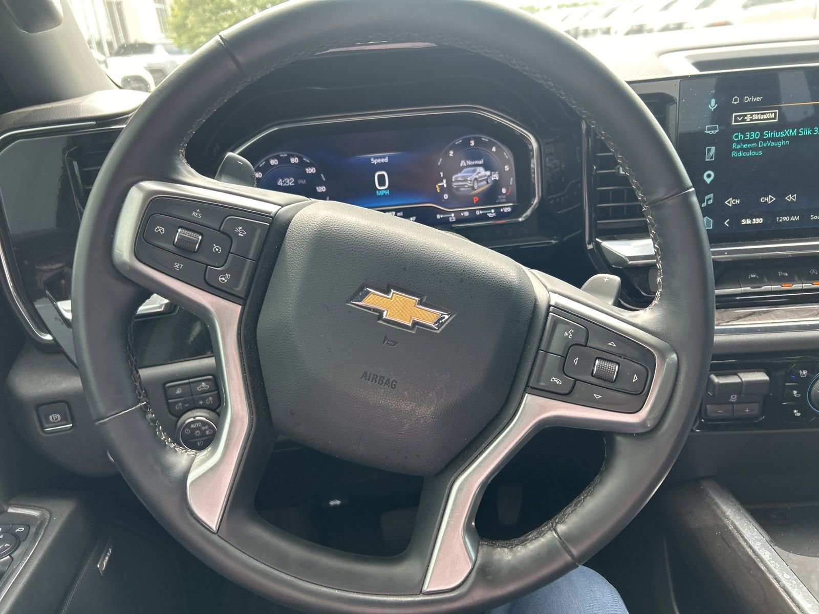 Used 2025 Chevrolet Silverado 1500 LTZ w/ Z71 Off-Road Package AWD/4WD image 16