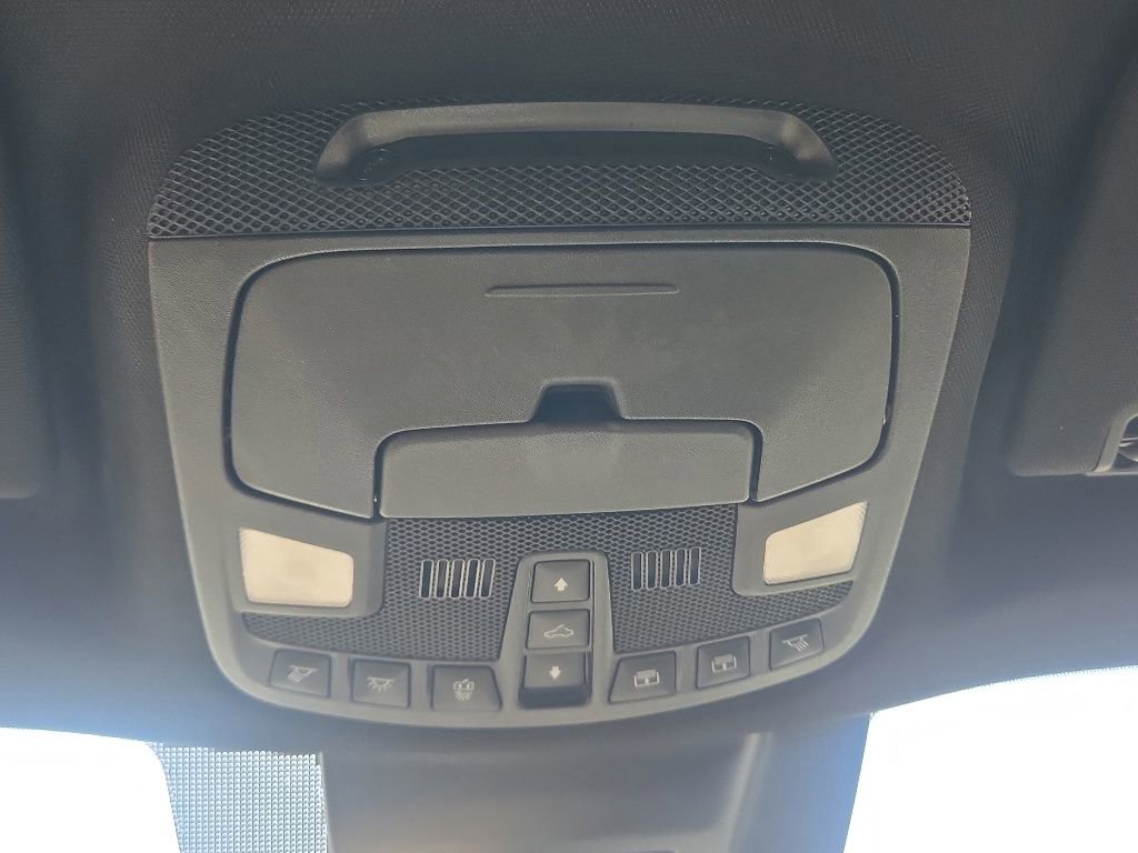 Used 2019 Ford Expedition Limited w/ Equipment Group 303A AWD/4WD image 27