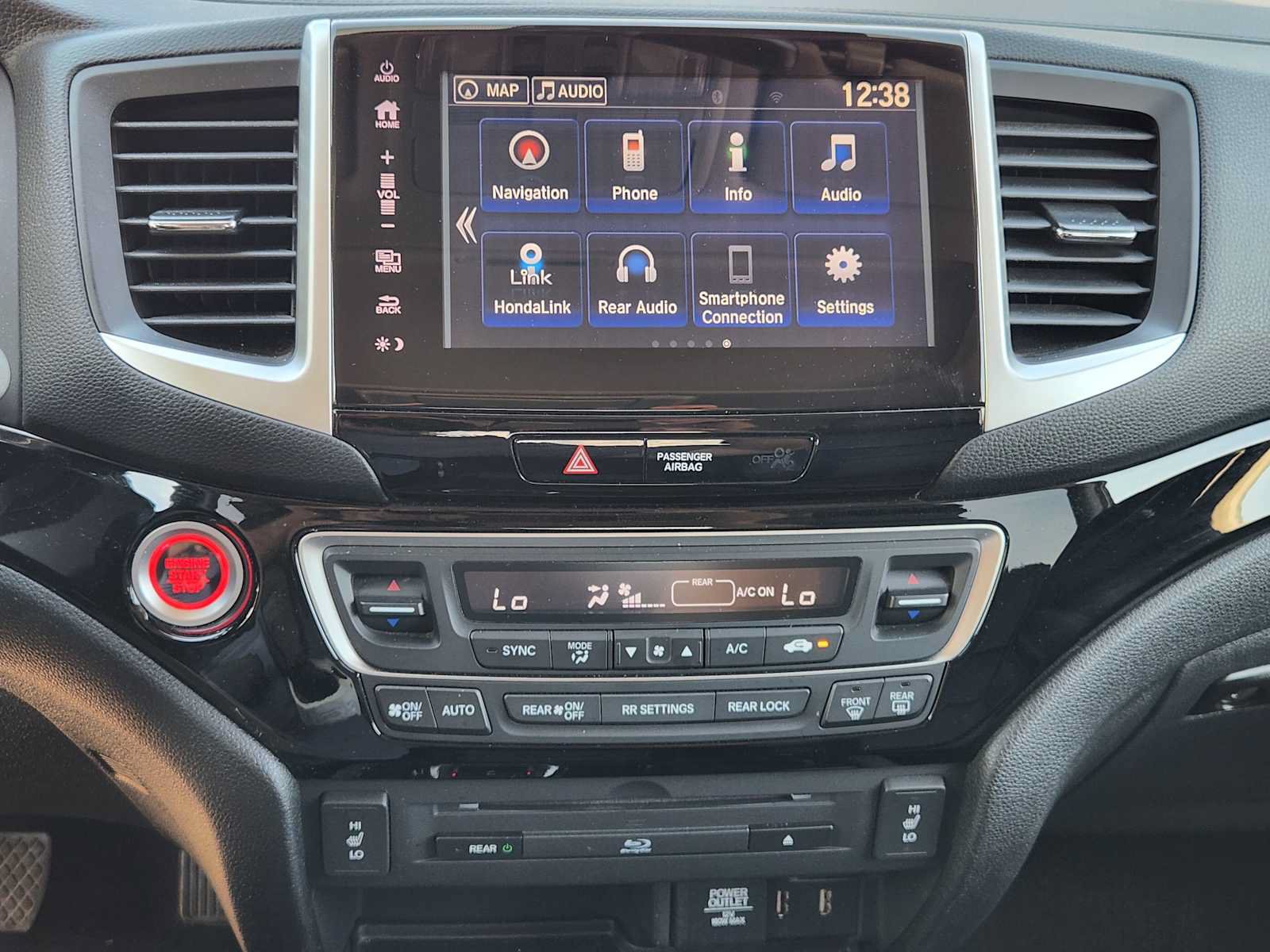 Used 2017 Honda Pilot Touring image 16