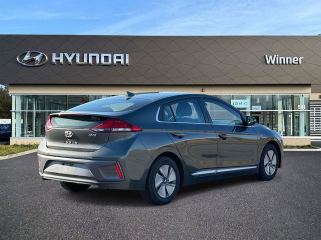 Used 2022 Hyundai Ioniq SE image 5