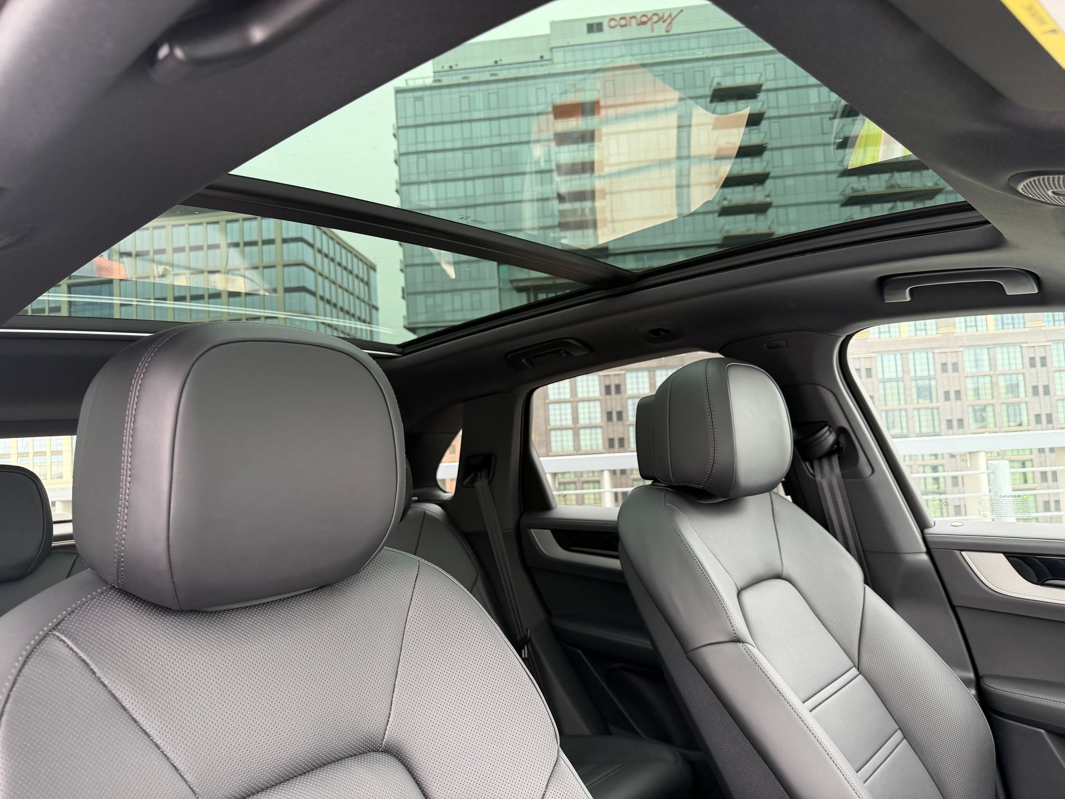 New 2026 Porsche Cayenne E-Hybrid AWD/4WD image 18