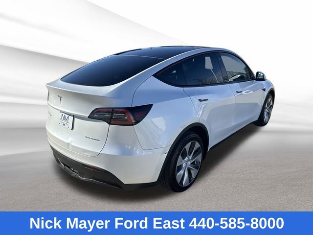 Used 2022 Tesla Model Y Long Range image 7