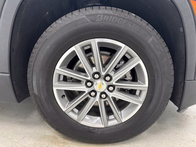 Used 2022 Chevrolet Traverse LT FWD image 32