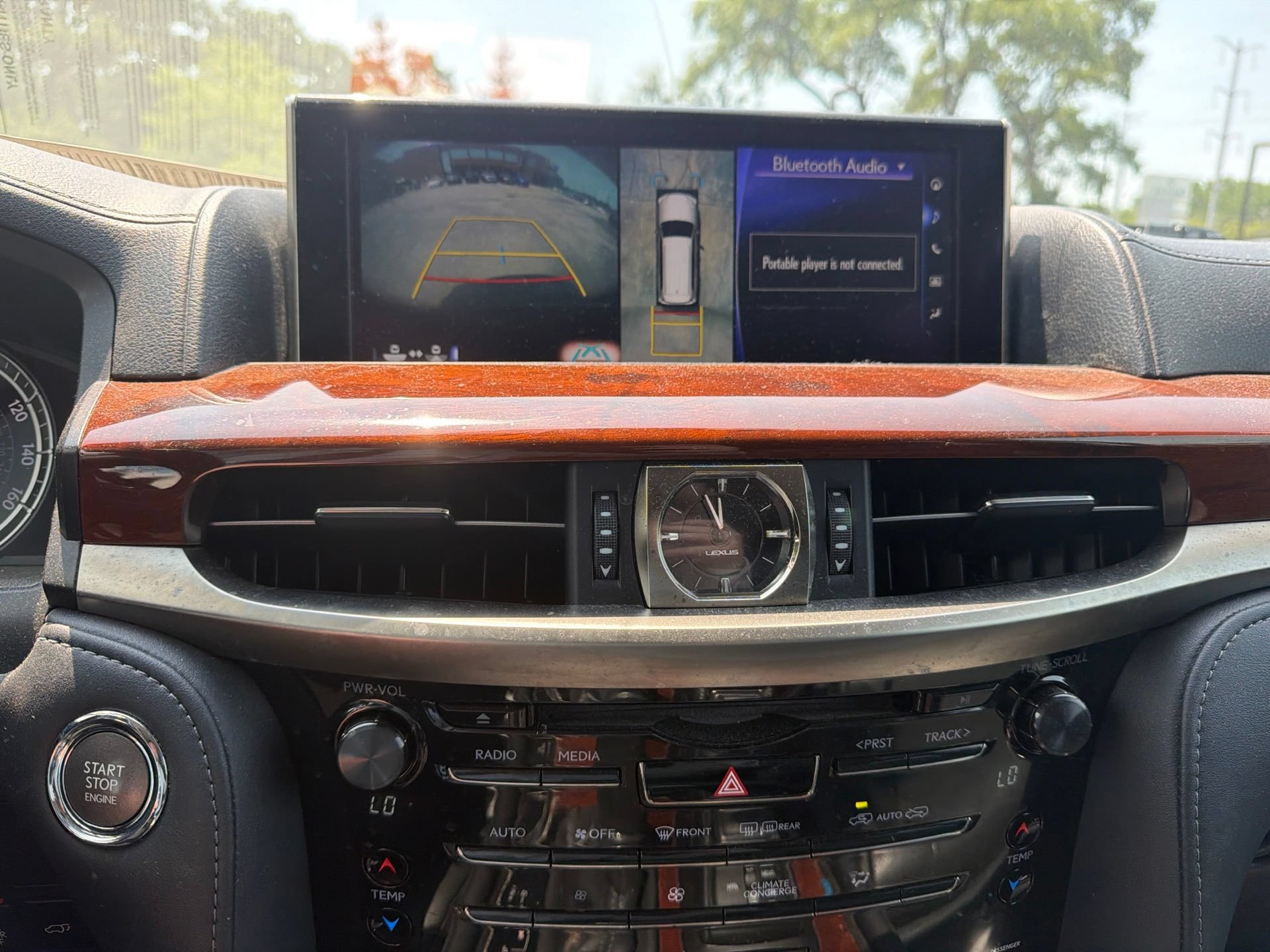 Used 2017 Lexus LX 570 4WD image 19