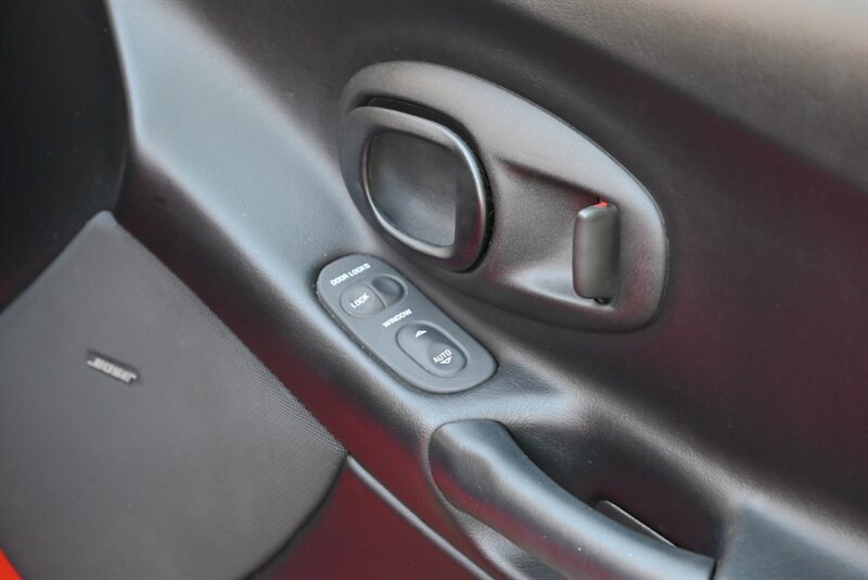 Used 1999 Chevrolet Corvette Coupe w/ Memory Pkg RWD image 18