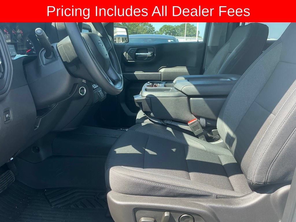 Used 2024 Chevrolet Silverado 1500 Custom Trail Boss w/ LPO, Dark Essentials Package AWD/4WD image 8