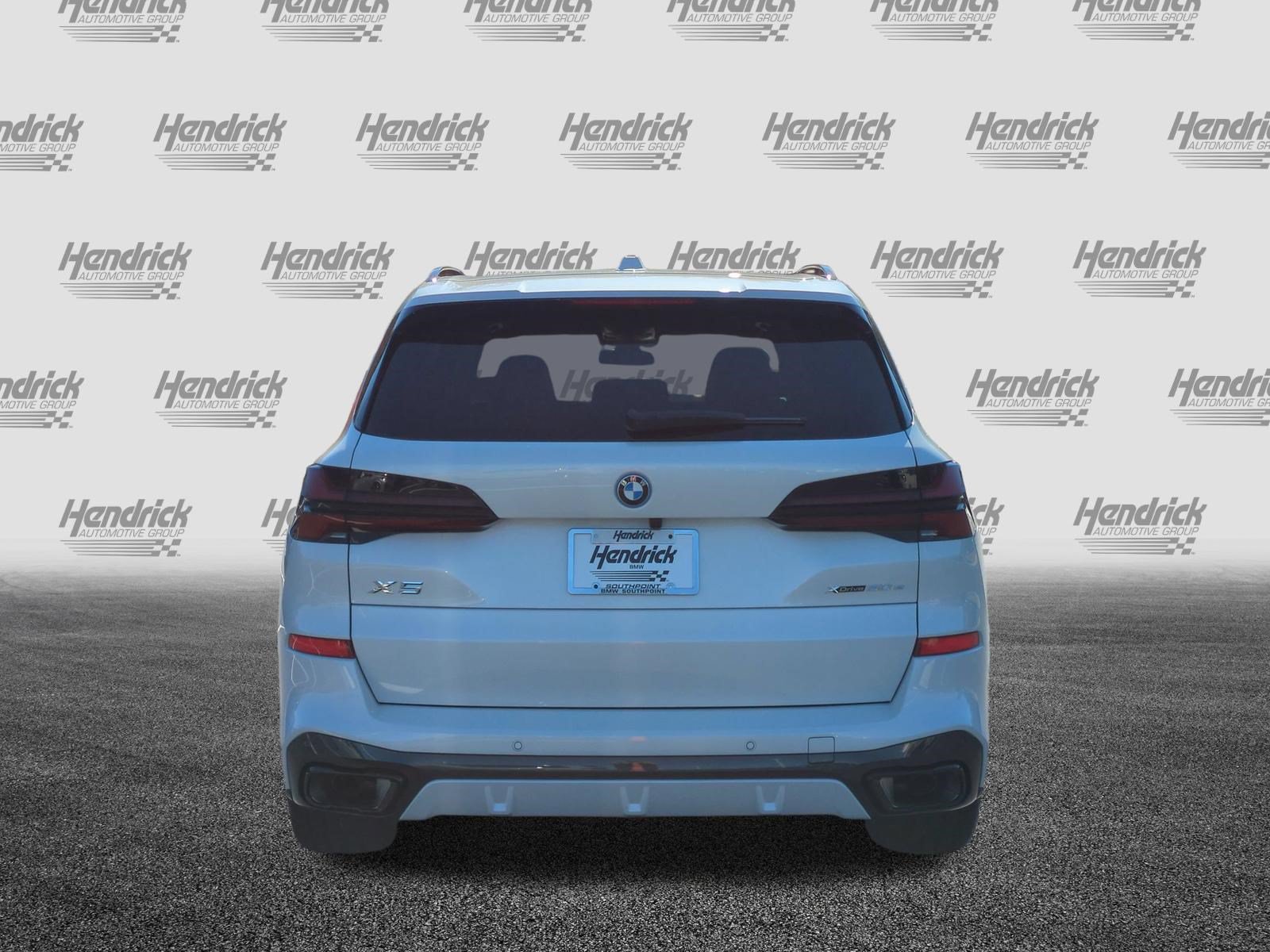 Used 2026 BMW X5 xDrive50e w/ M Sport Package AWD/4WD image 9
