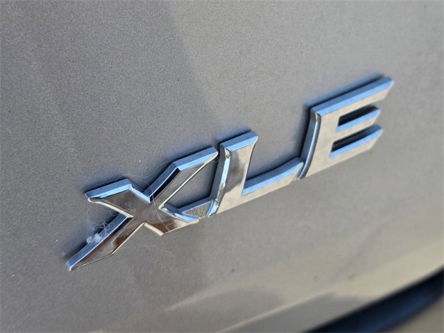 Used 2025 Toyota Sienna XLE image 7