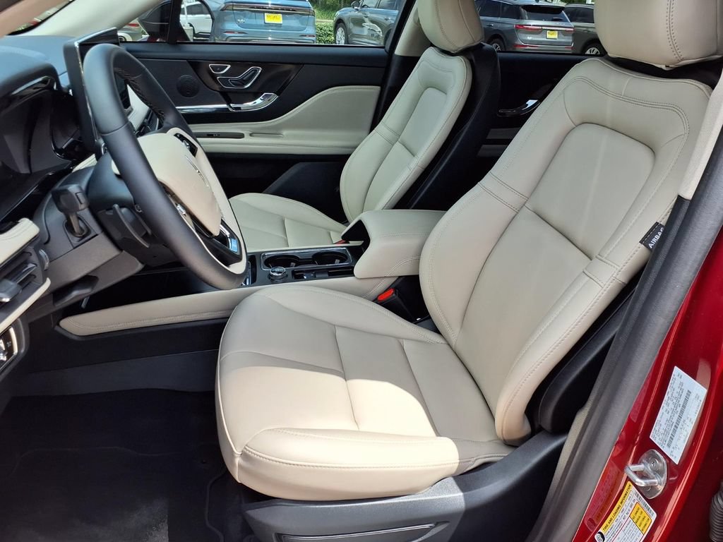 Used 2026 Lincoln Corsair Premiere FWD image 24