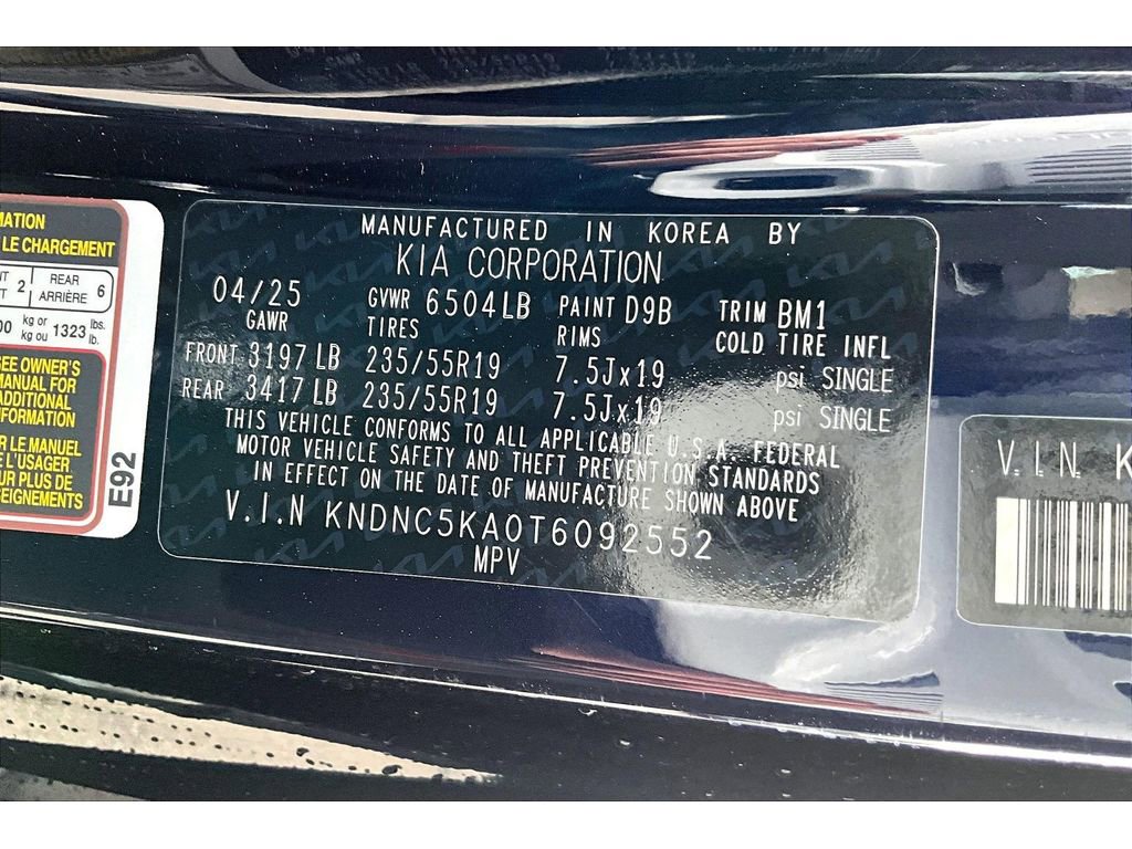 Used 2026 Kia Carnival EX image 18