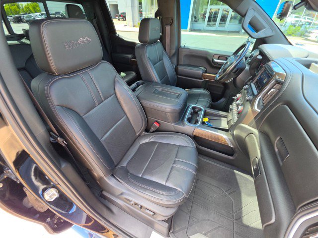 Used 2022 Chevrolet Silverado 1500 High Country w/ Technology Package AWD/4WD image 15