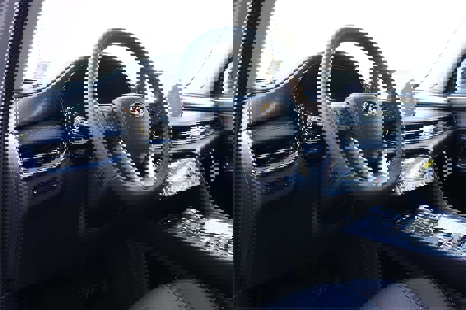 New 2026 INFINITI QX60 Luxe image 16