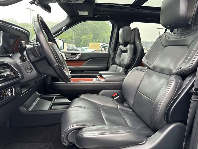 Used 2024 Lincoln Navigator Reserve image 40