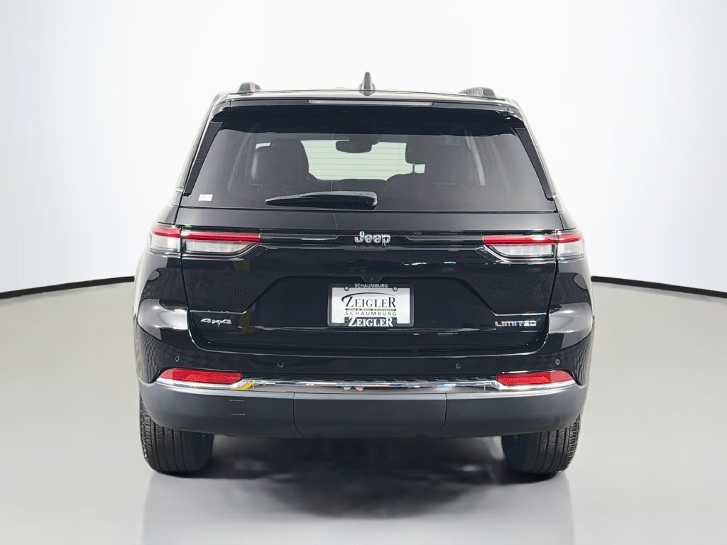 Used 2024 Jeep Grand Cherokee Limited AWD/4WD image 6