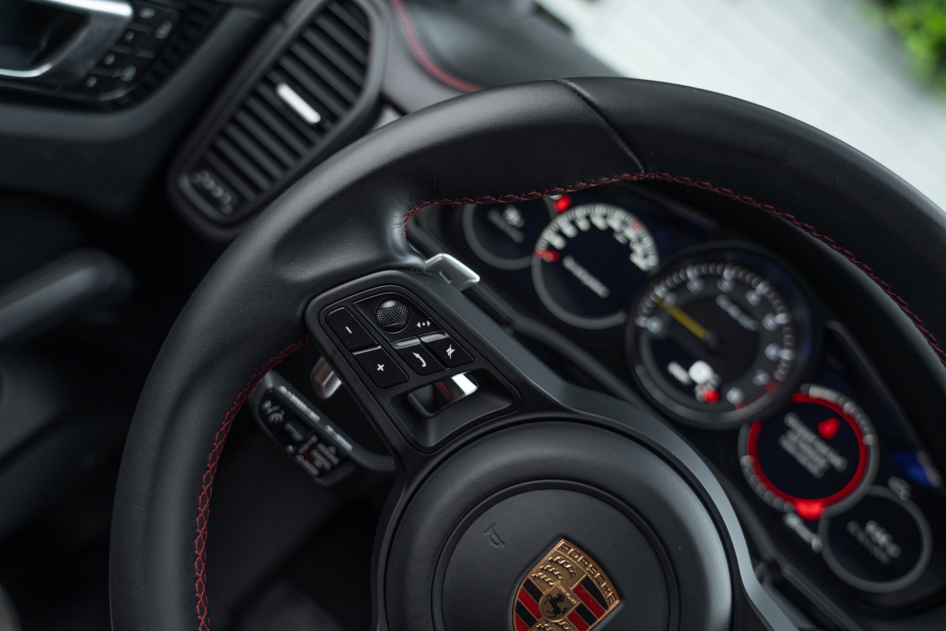 Used 2023 Porsche Cayenne Turbo GT image 63