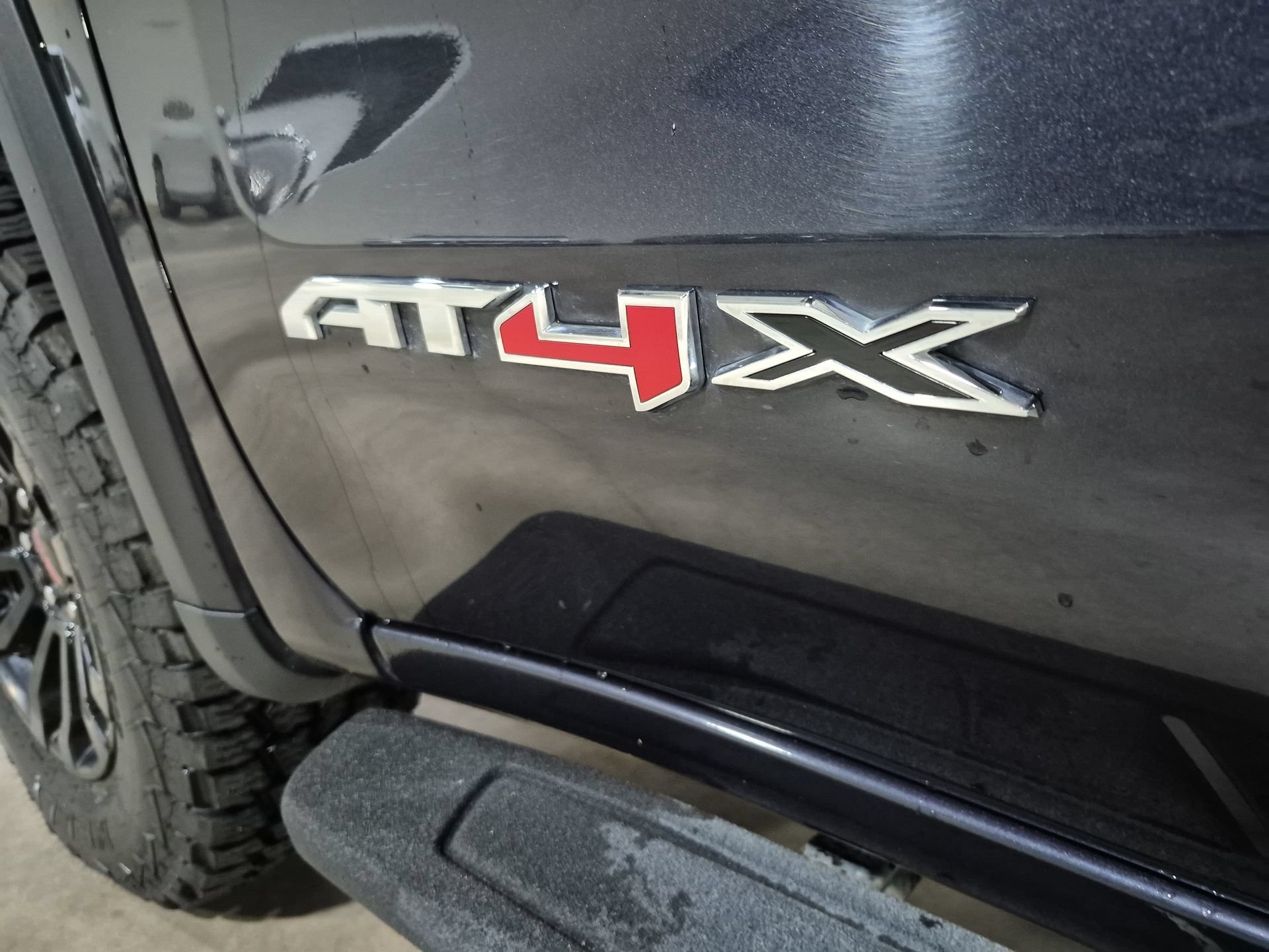 Used 2023 GMC Sierra 1500 AT4X AWD/4WD image 34