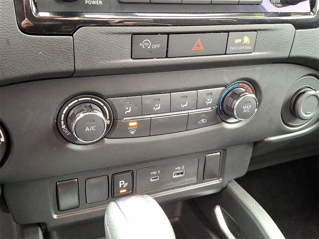 Used 2024 Nissan Frontier SV w/ Technology Package image 16