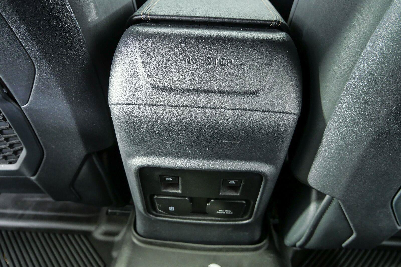 Used 2024 Ford Bronco Raptor AWD/4WD image 19