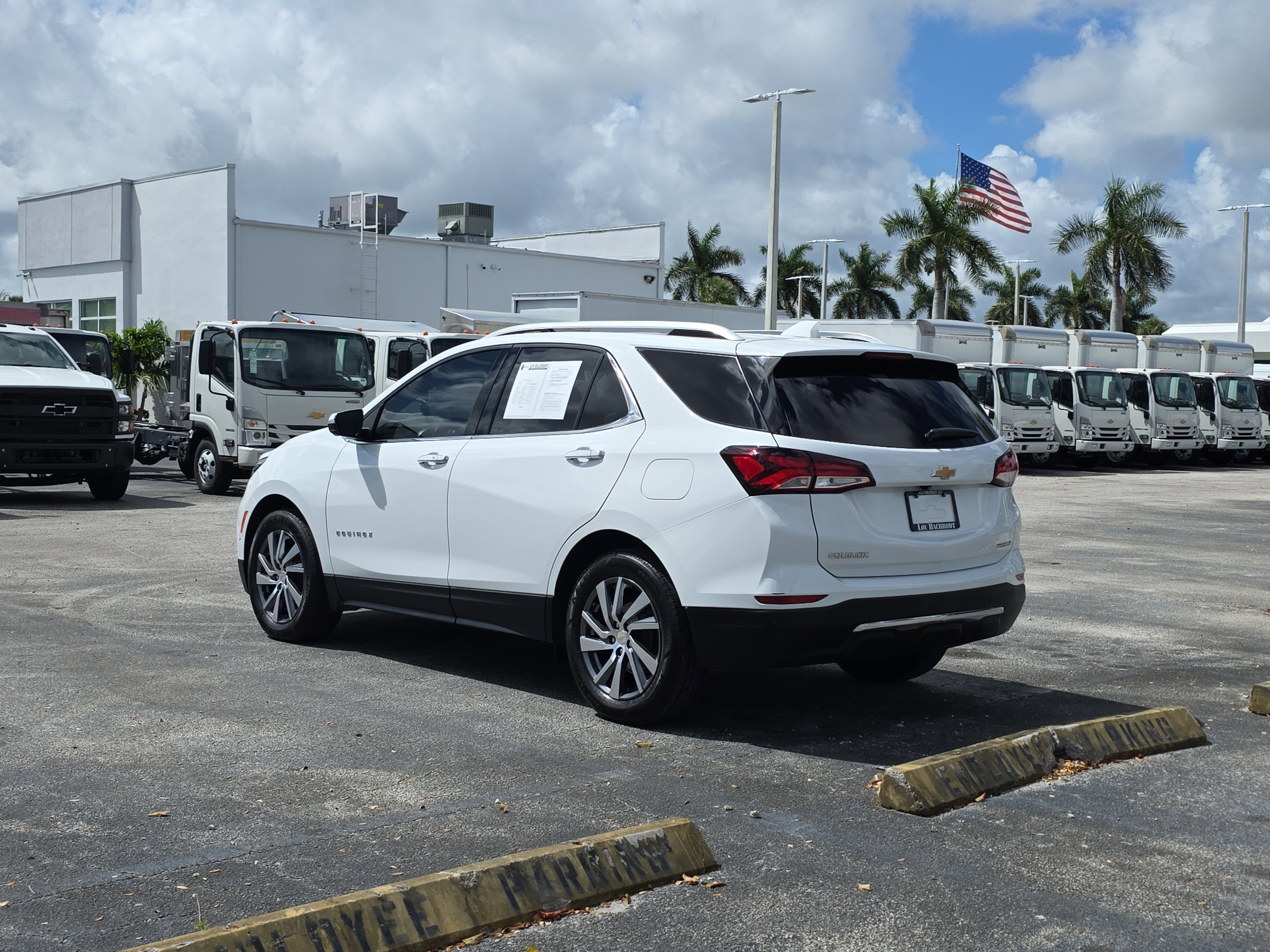 Used 2022 Chevrolet Equinox Premier FWD image 5