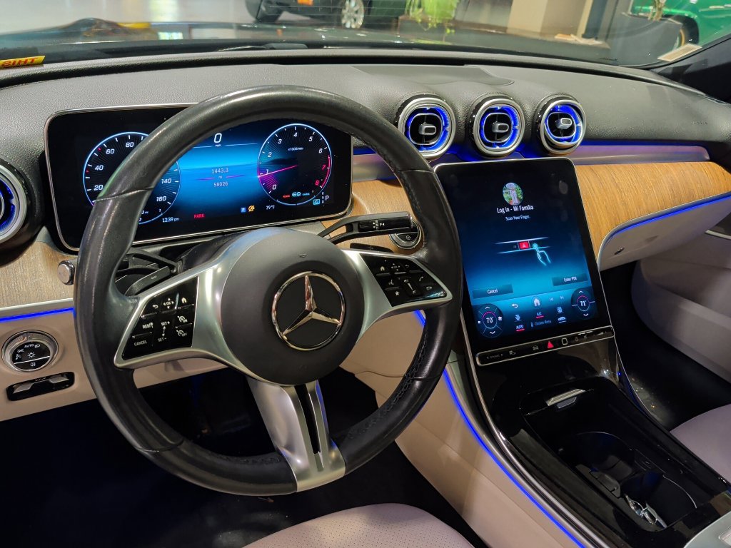 Used 2022 Mercedes-Benz C 300 4MATIC Sedan image 5