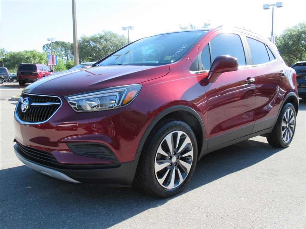 Used 2022 Buick Encore Preferred w/ Safety Package FWD image 3
