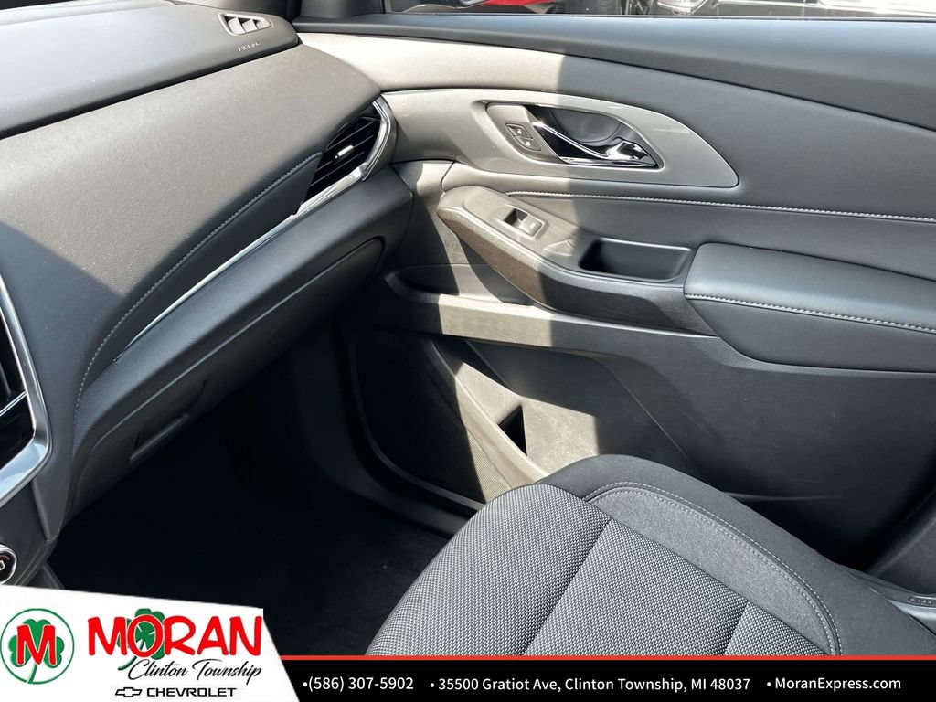 Certified 2023 Chevrolet Traverse LT FWD image 27