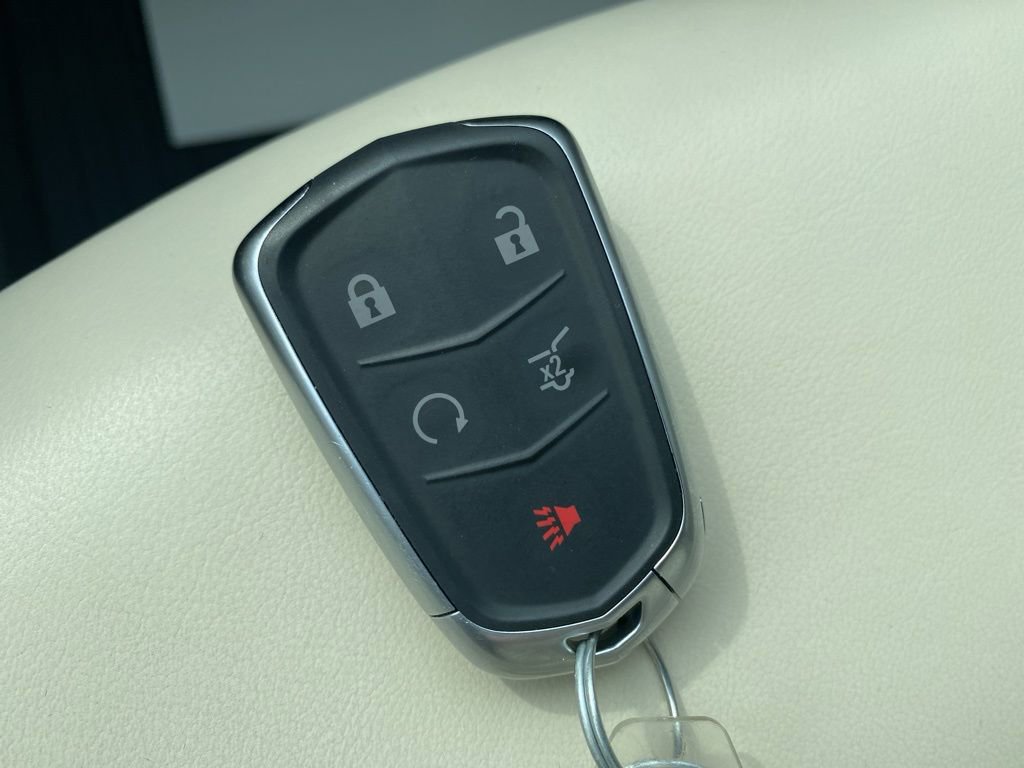 Used 2023 Cadillac XT6 Premium Luxury image 39