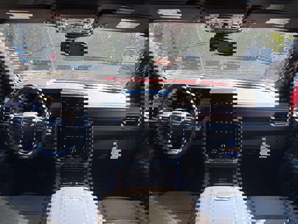 New 2025 GMC Yukon XL Denali w/ Sun & Power Step Package image 16