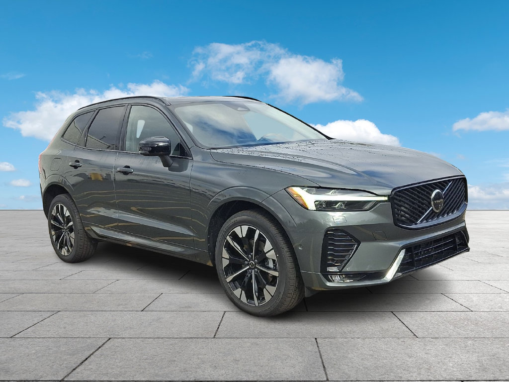 New 2027 Volvo XC60 B5 Plus AWD/4WD image 1