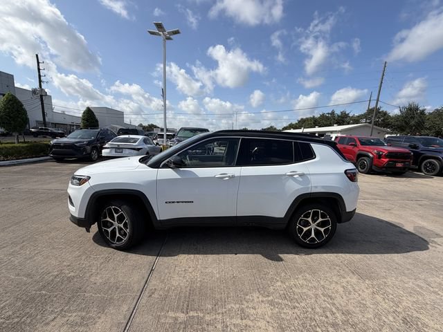 Used 2024 Jeep Compass Limited AWD/4WD image 8