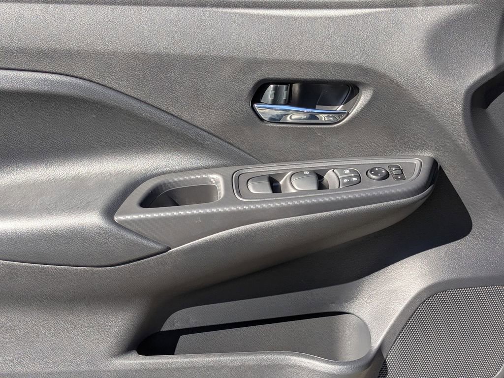 New 2025 Nissan Versa SV w/ Trunk Package FWD image 11