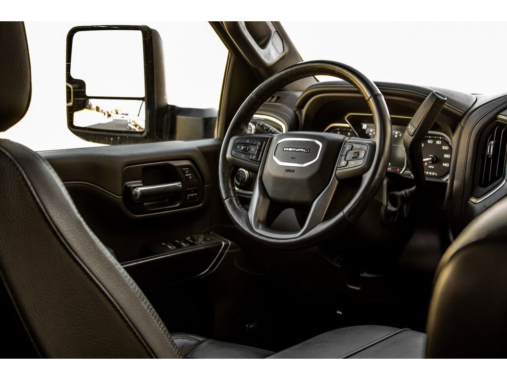 Used 2023 GMC Sierra 3500 Denali image 39