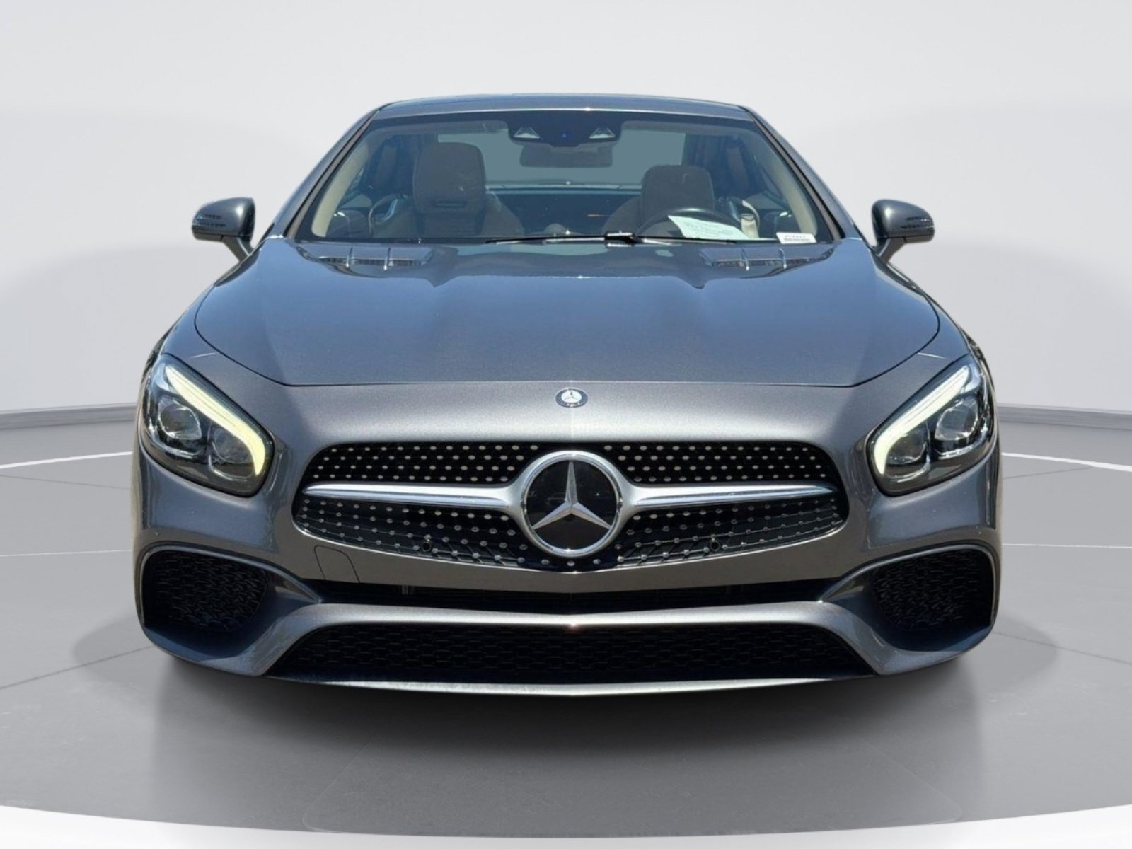 Used 2017 Mercedes-Benz SL 450 image 2