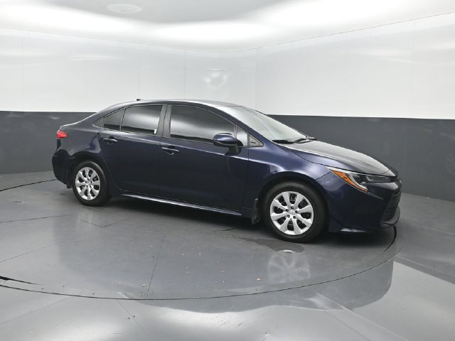 Used 2025 Toyota Corolla LE FWD image 25