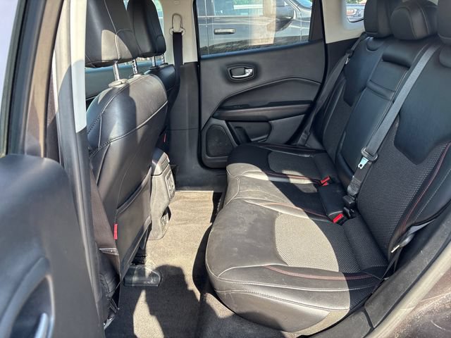 Used 2017 Jeep Compass Trailhawk AWD/4WD image 9