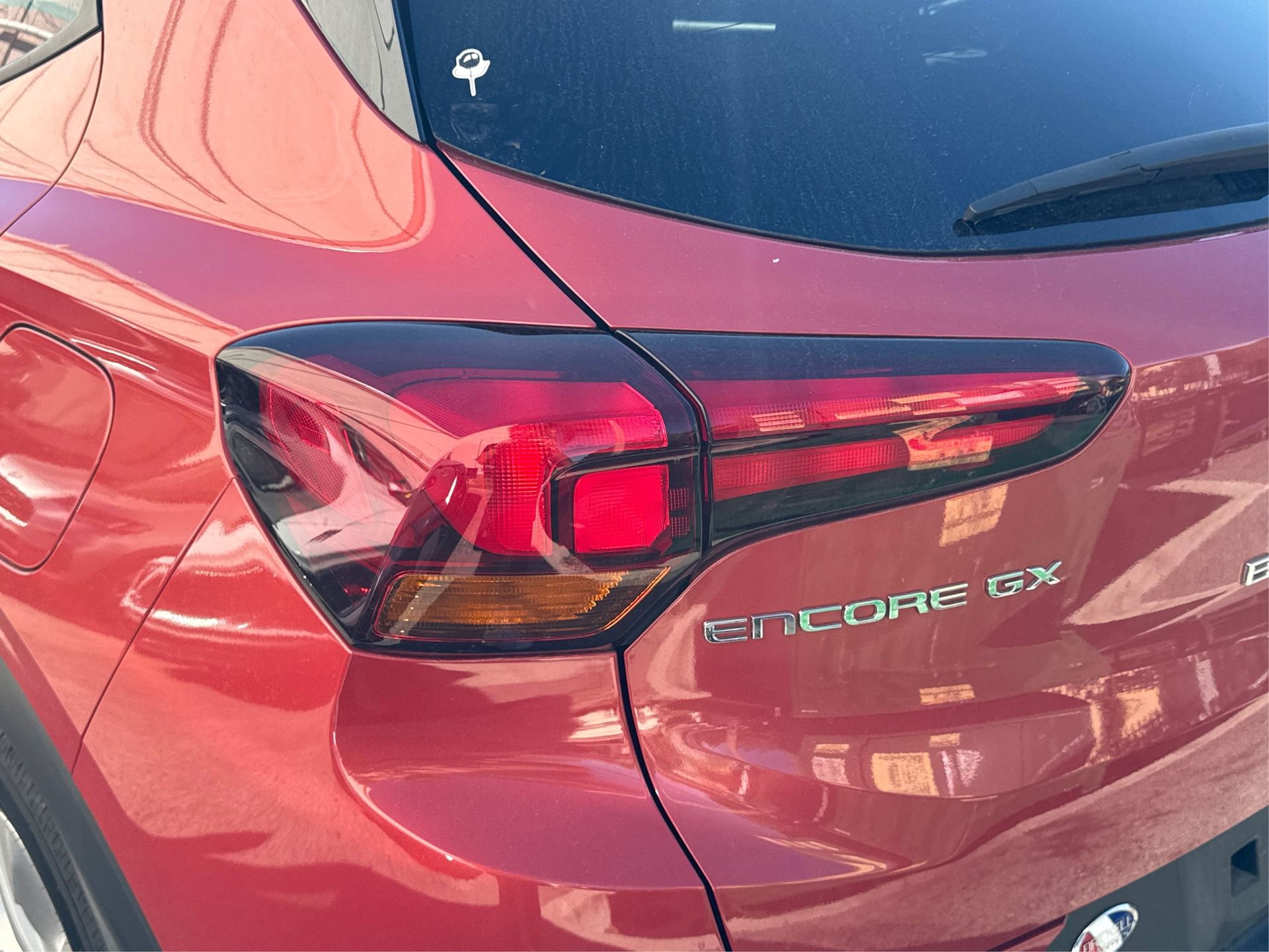 Used 2024 Buick Encore GX Preferred image 17