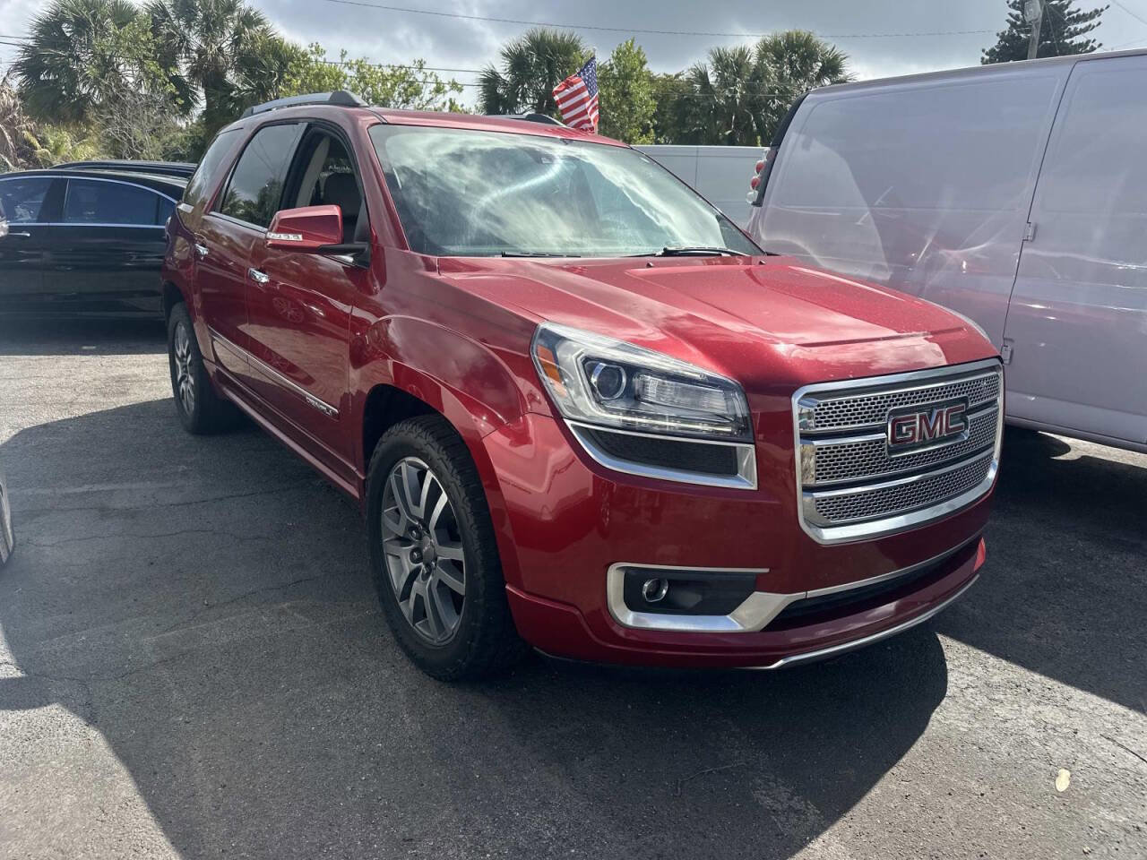 Used 2014 GMC Acadia Denali image 4