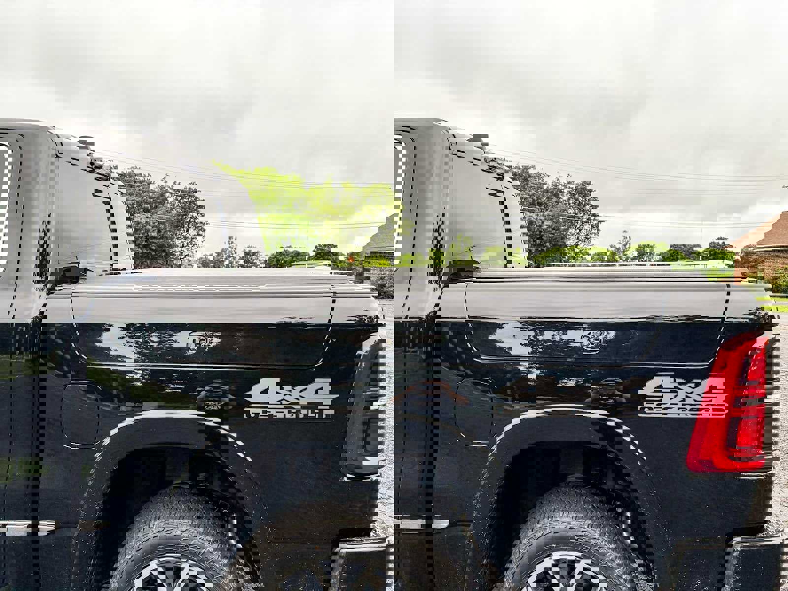 New 2025 RAM 1500 Tungsten w/ Off Road Group image 18