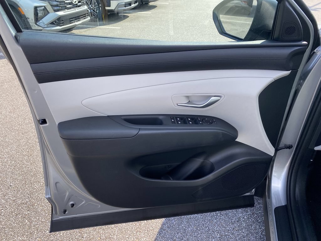 New 2026 Hyundai Tucson SEL Plus FWD image 17