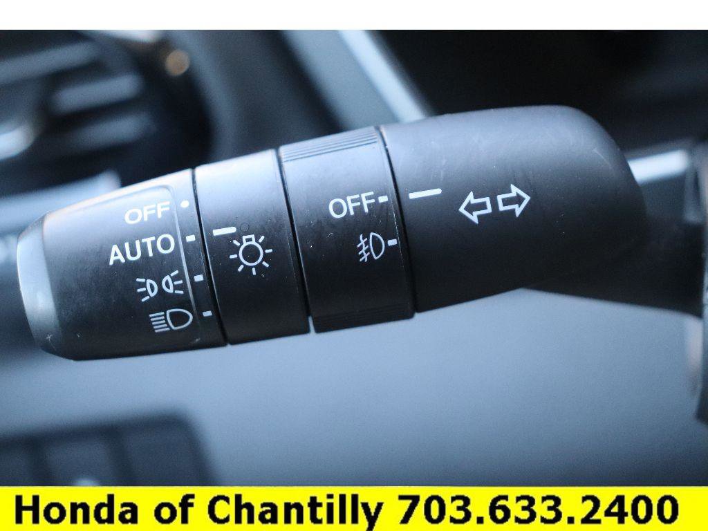 Certified 2023 Honda Pilot Touring image 10